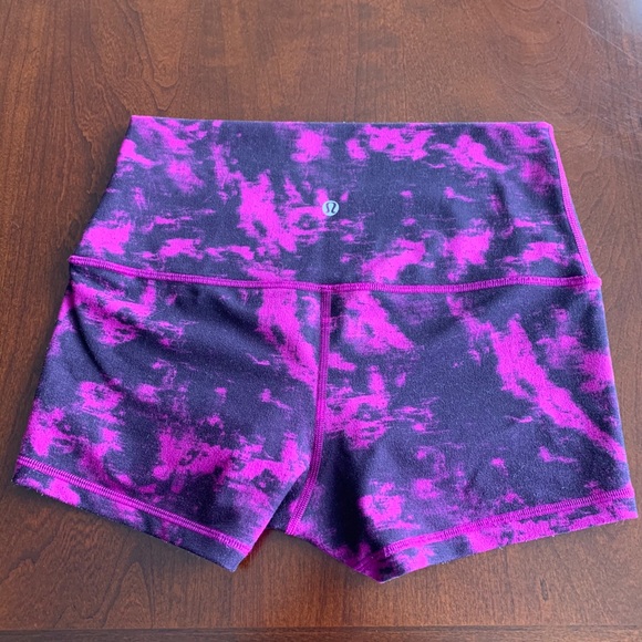 LULULEMON BOOGIE SHORT - Picture 2 of 2